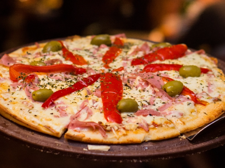 ESPECIAL CON MORRON + FUGAZZETA + BEBIDA