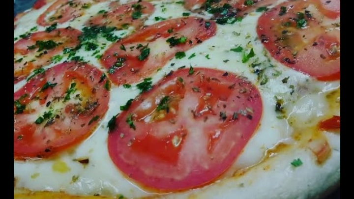 PIZZAS