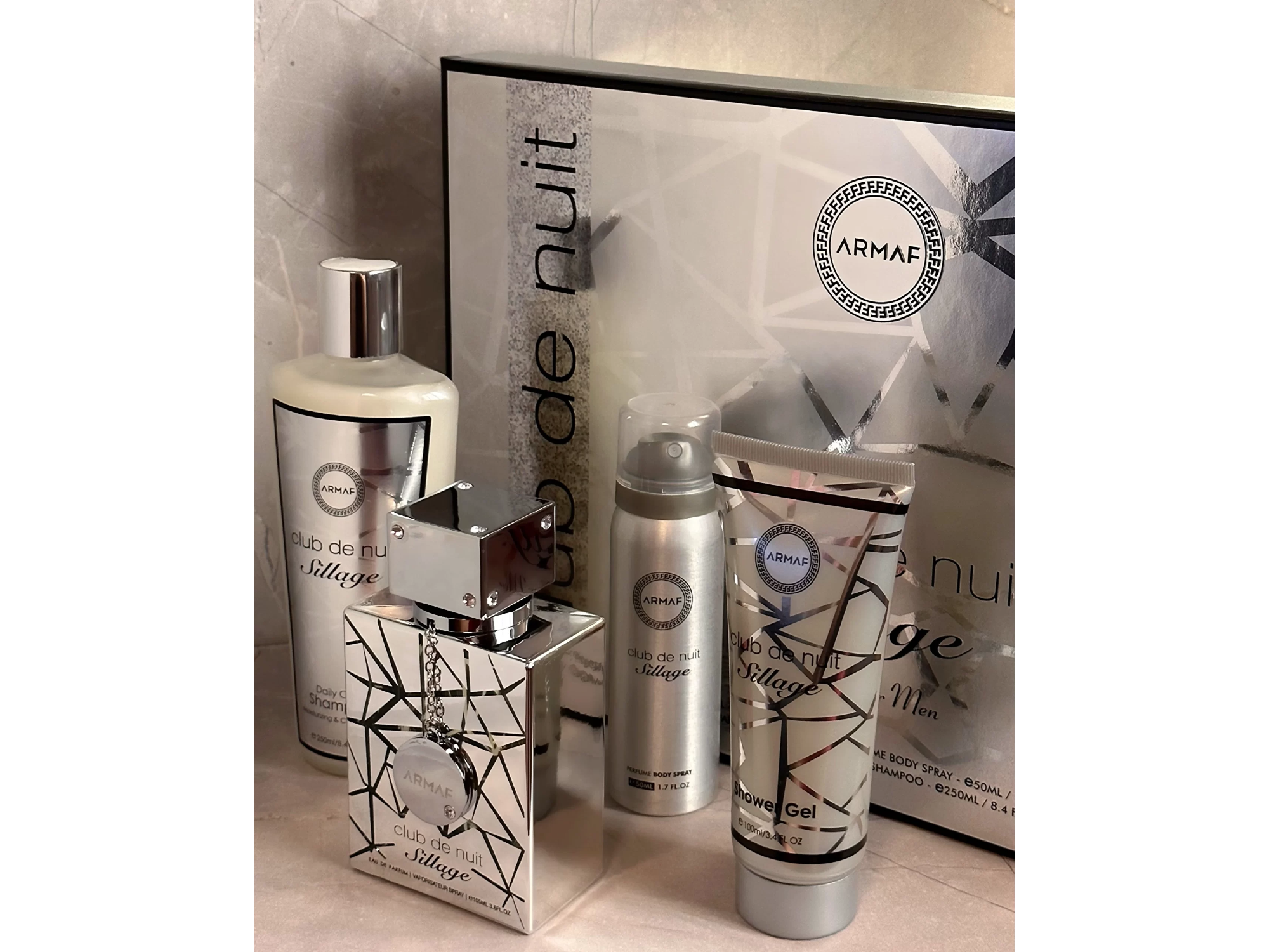 SET Club de Nuit Sillage x4 Armaf