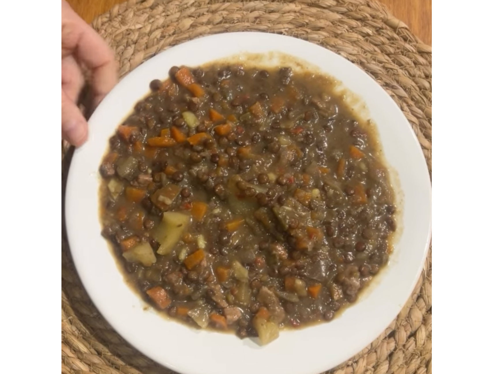 🍛 Guiso de lentejas con carne magra y vegetales