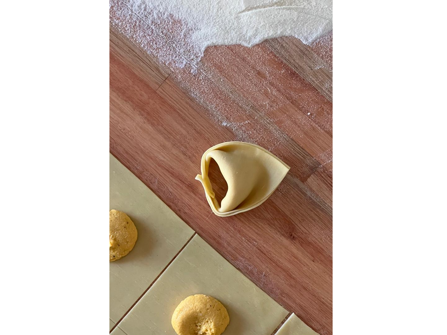 Tortelloni di zucca e parmigiano.