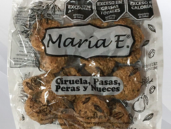 Maria E avena, ciruelas, pasas, peras y nueces.