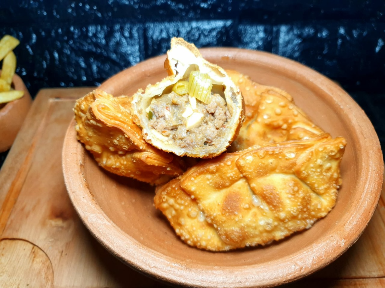 EMPANADAS CRIOLLAS FRITAS SALADAS de POLLERIA EL ORIENTAL