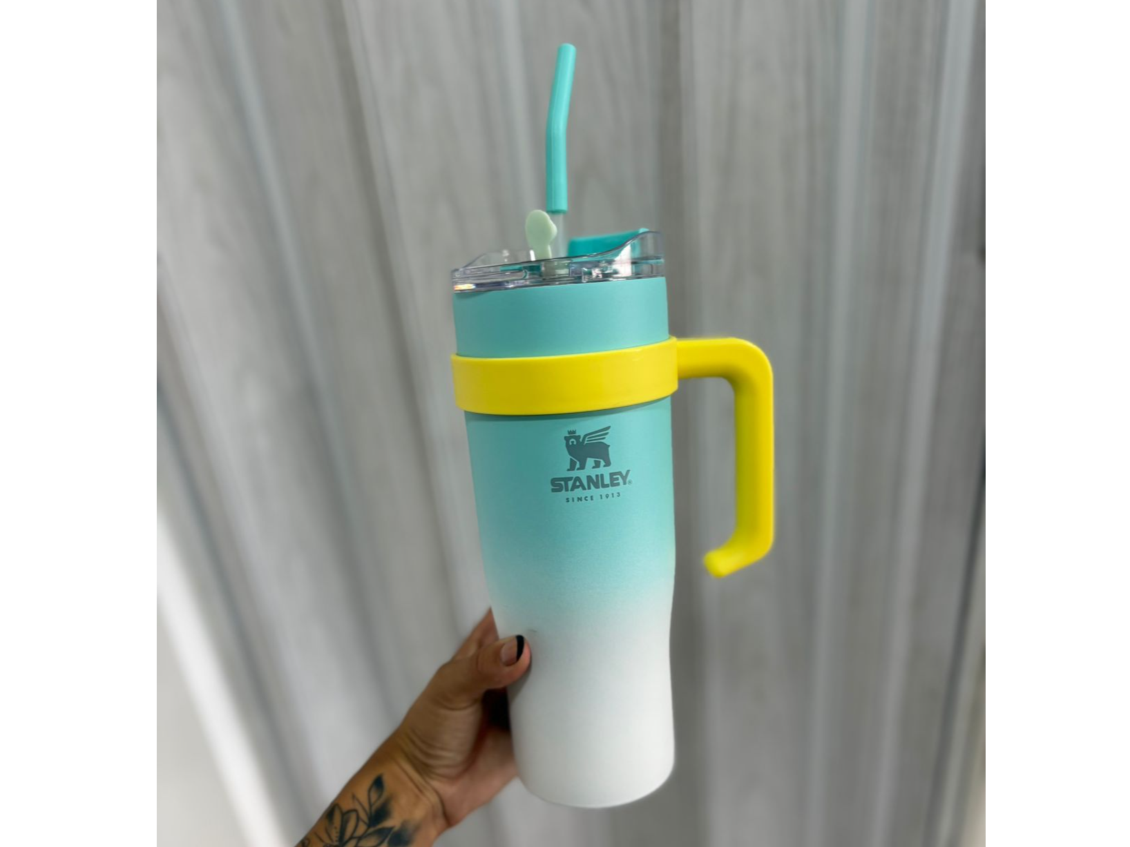 Vaso Quencher Colores Mixtos