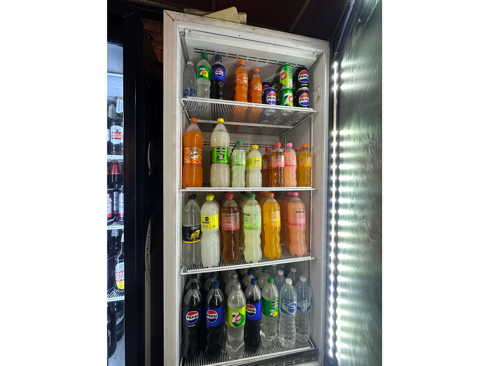 Gaseosas y agua saborizadas 1,5 lts