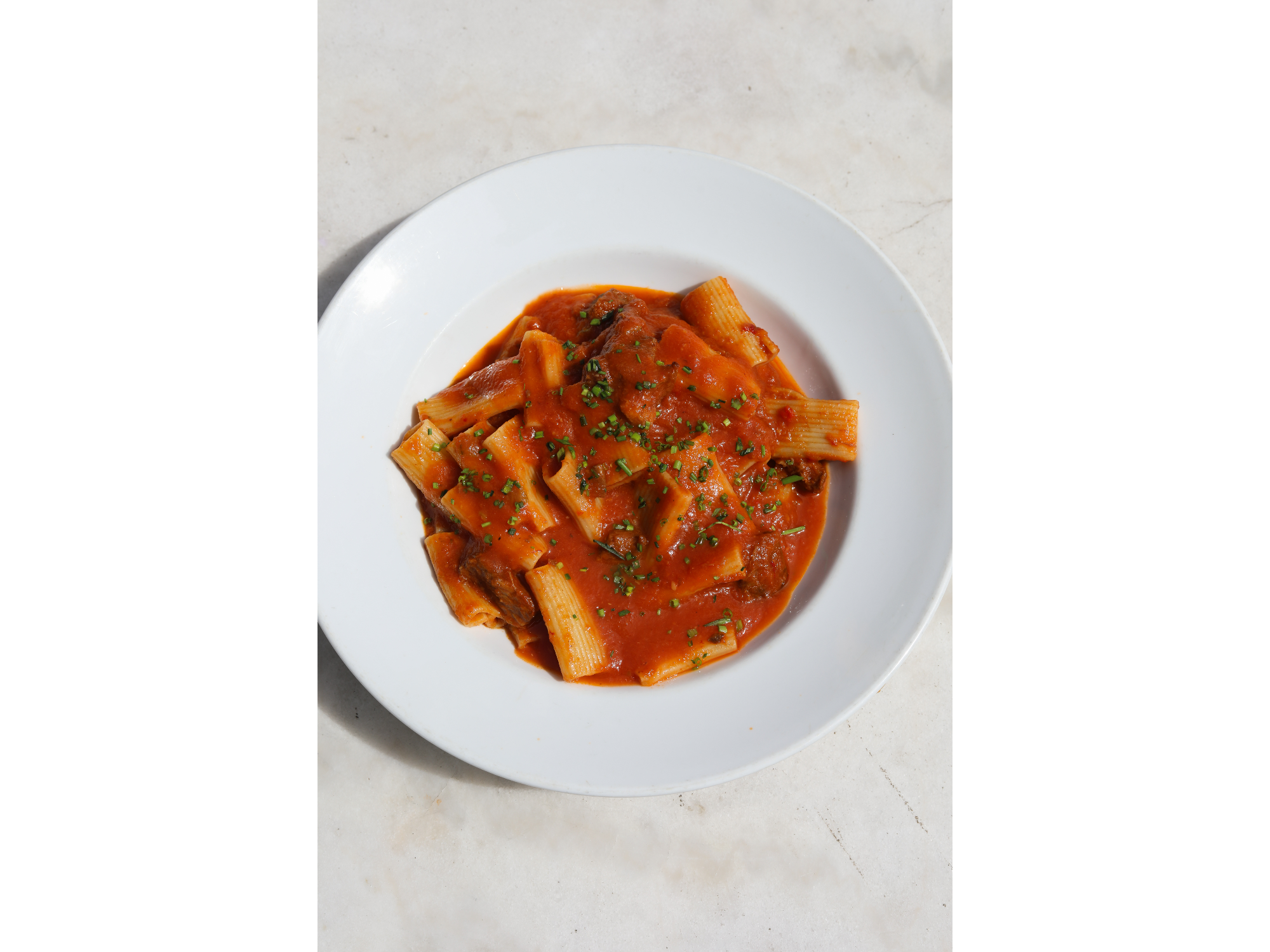 Rigatoni al ragú de ternera