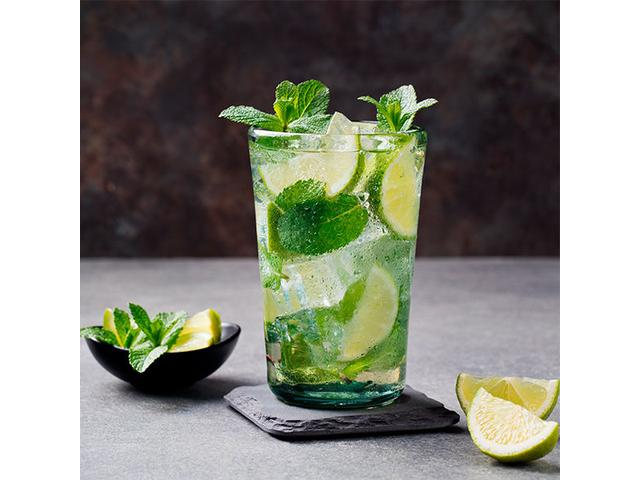 Limonda con menta y jengibre