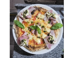 Stracciatella E Prosciutto Cotto