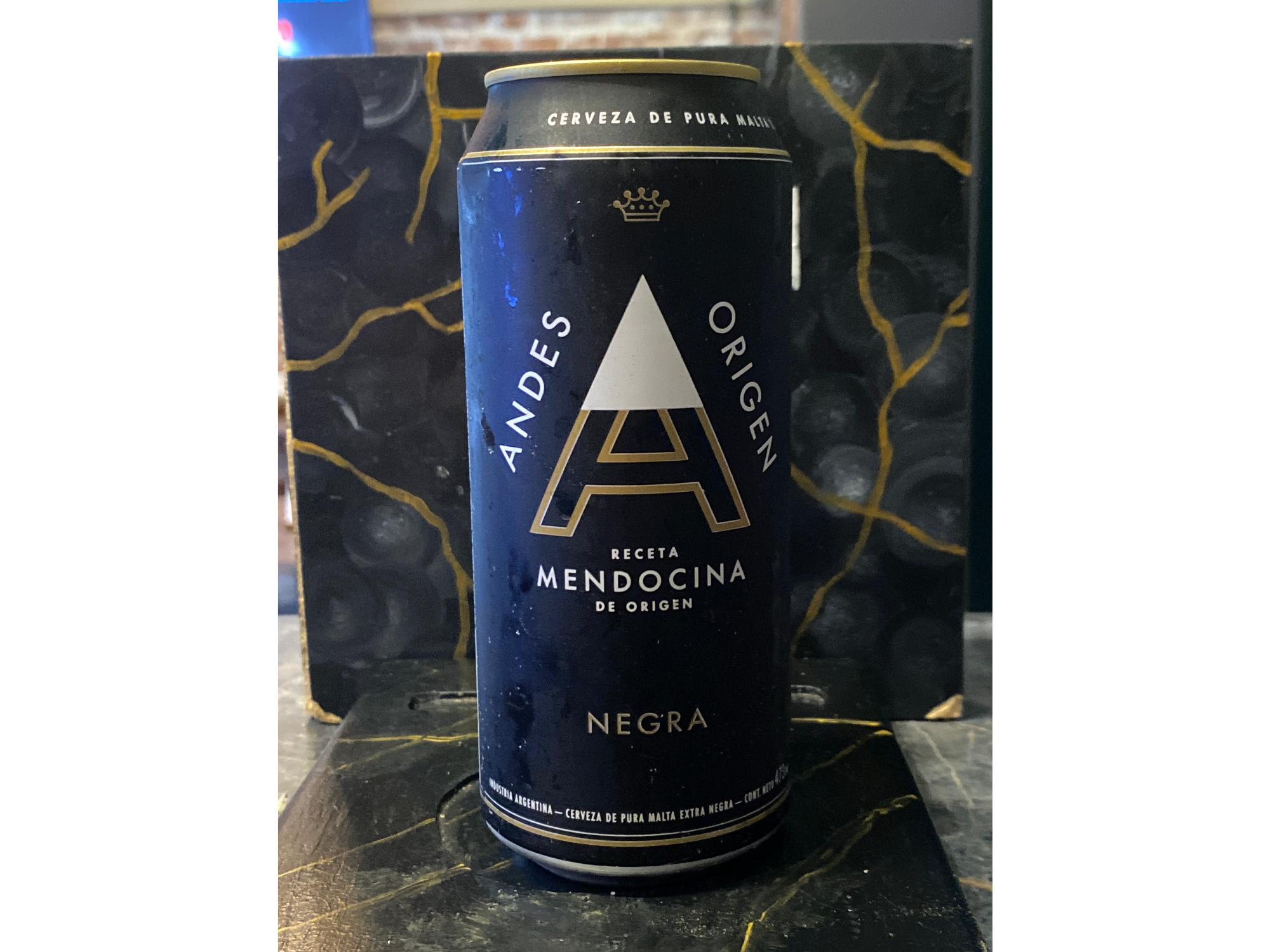Lata Andes Negra