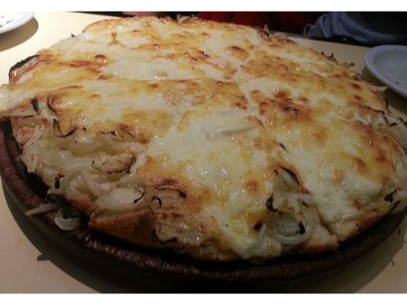 FUGAZZA CON QUESO