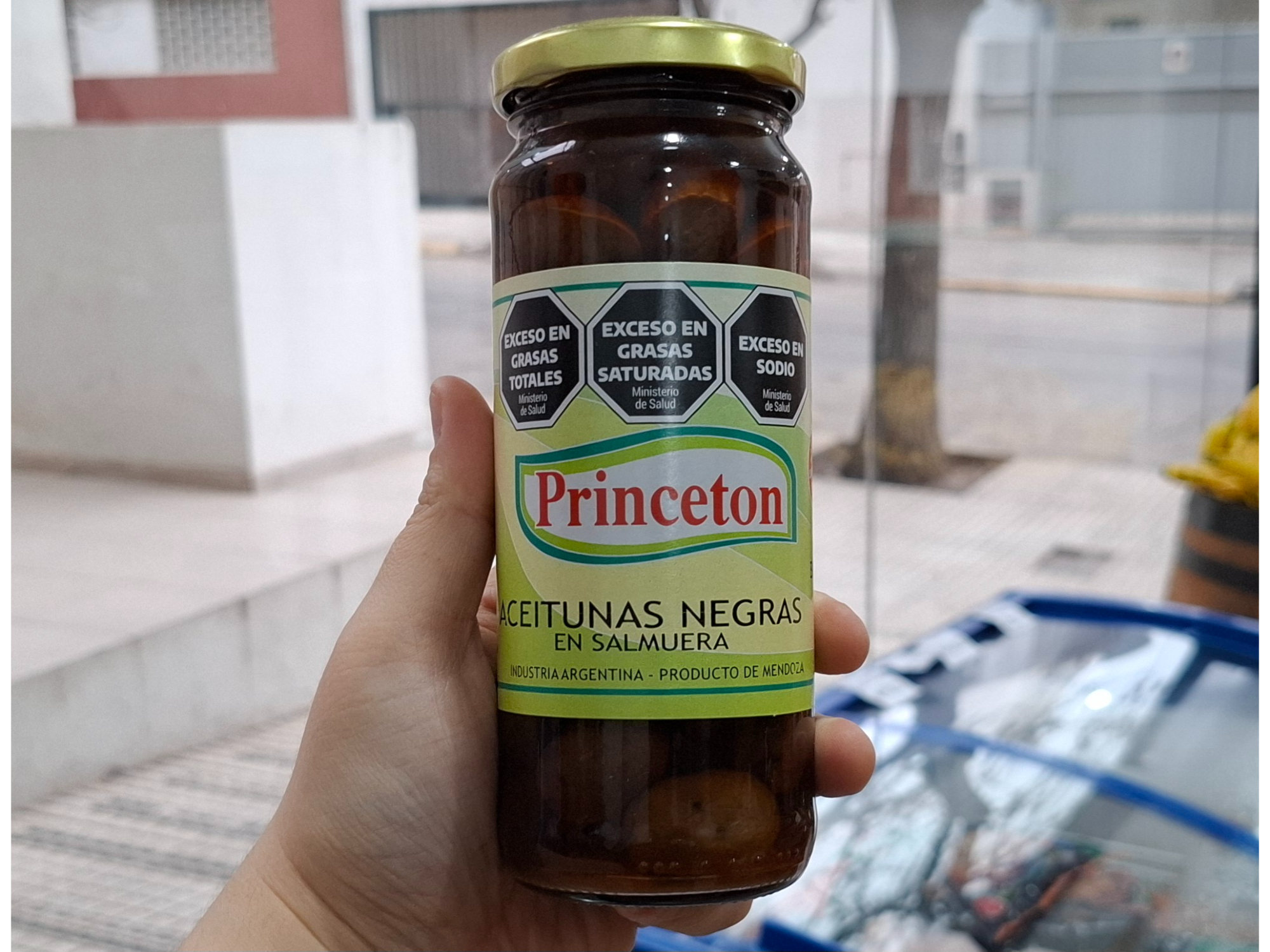Aceitunas negras en salmuera