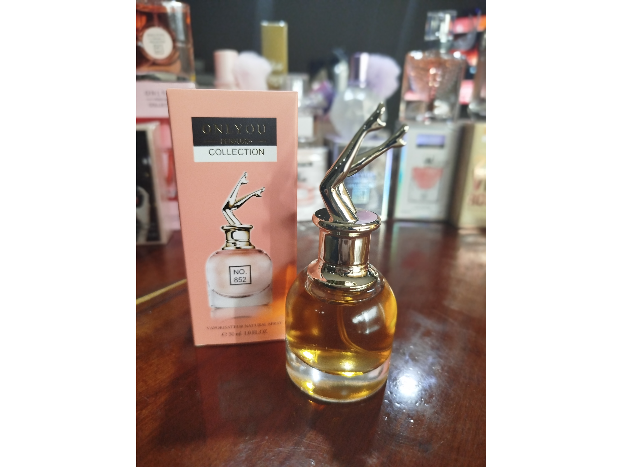 Miniatura replica - Scandal