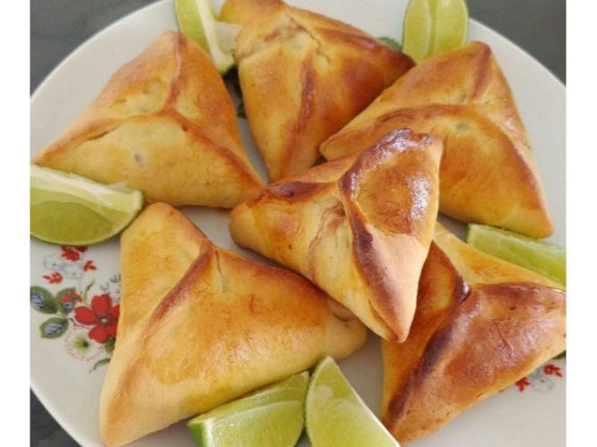1/2 DOC EMPANADAS ÁRABES
