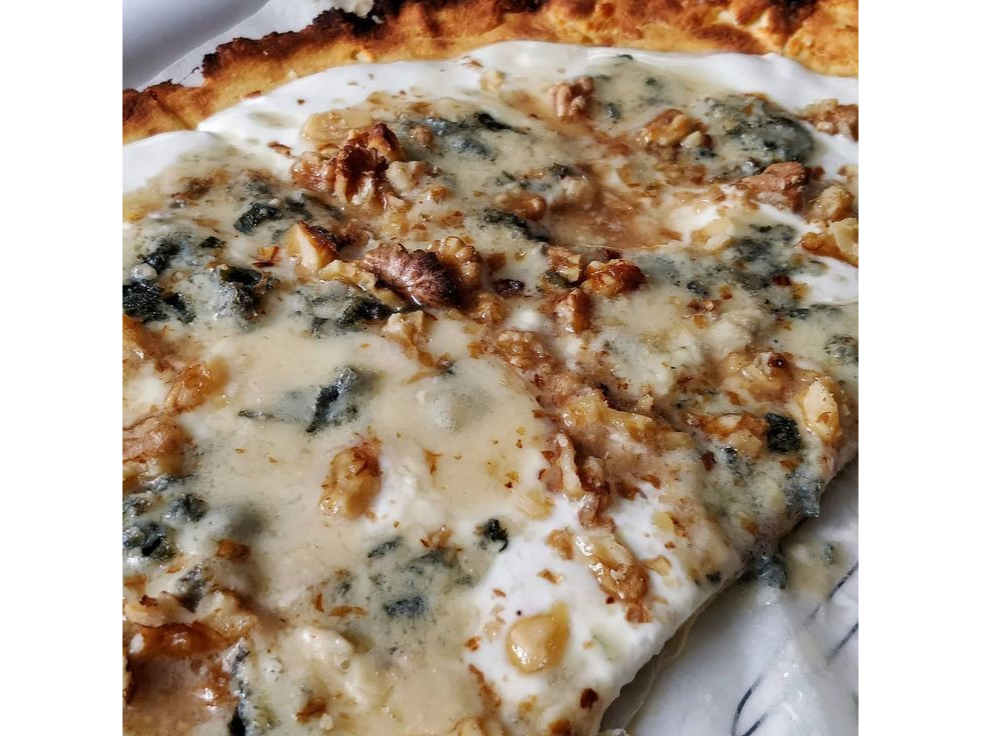 PIZZA REYNA DE AUTOR