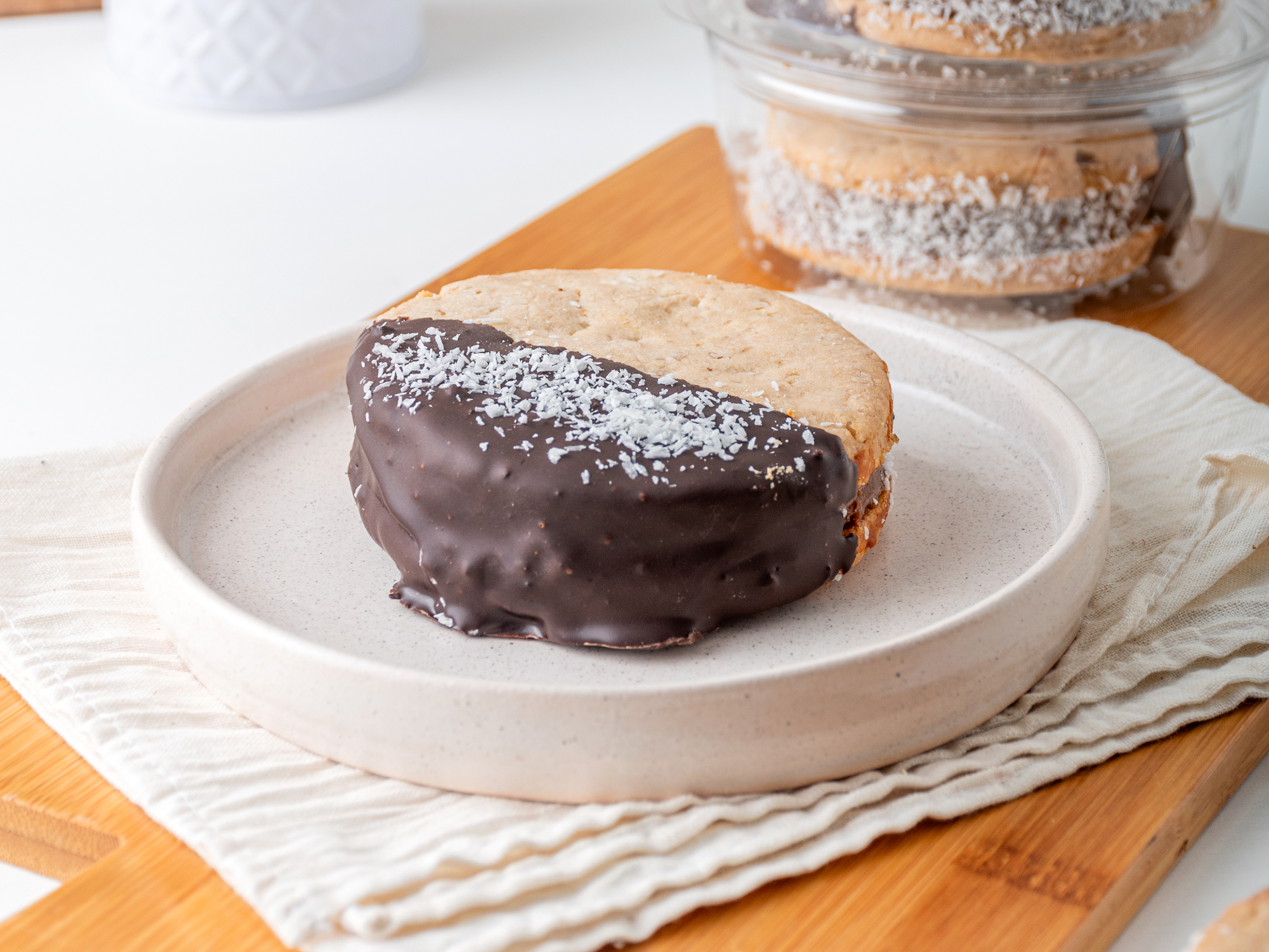 ALFAJOR CHOCOLATE CON NUEZ TRADICIONAL
