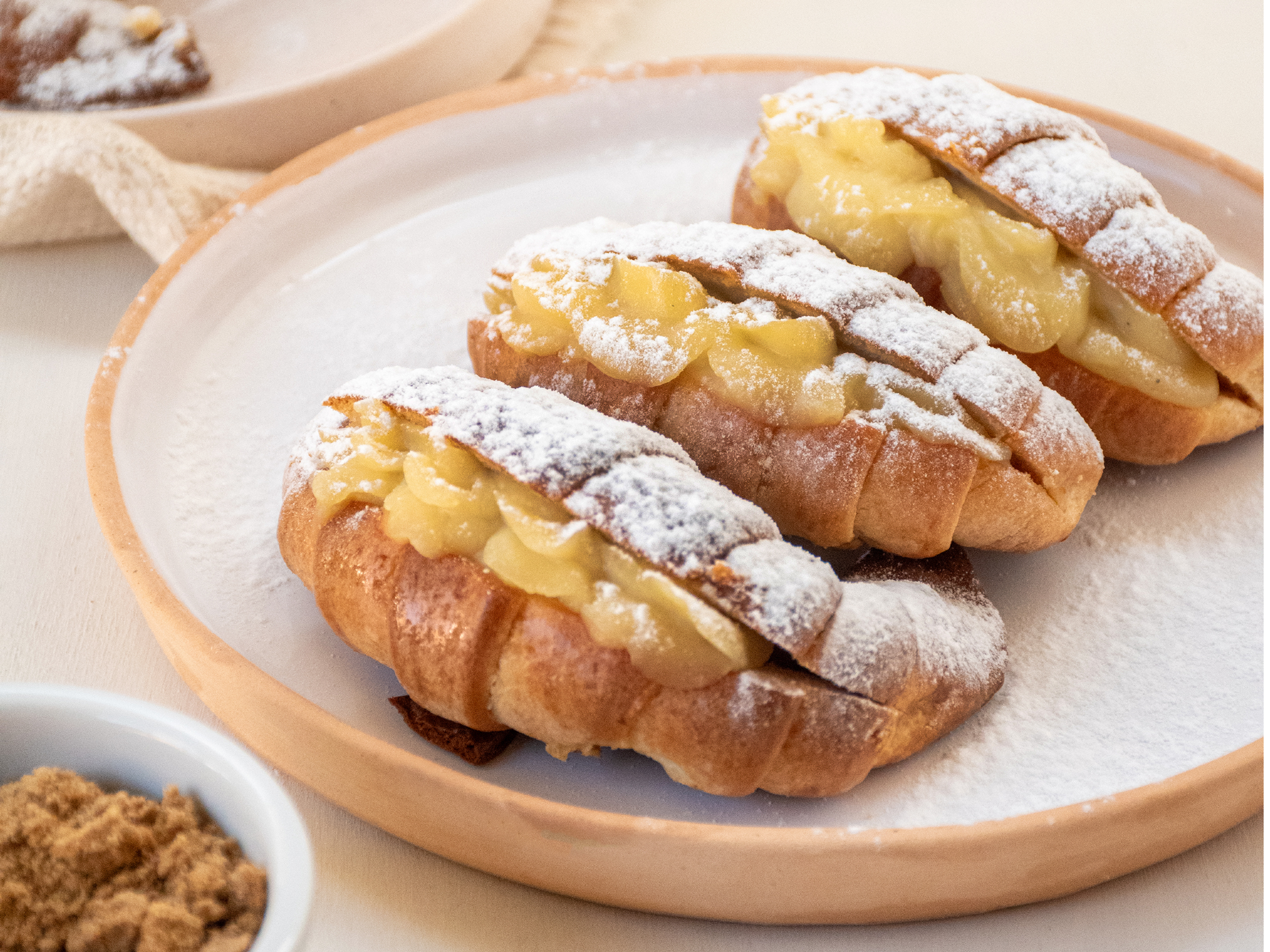 MEDIALUNA DE MANTECA PASTELERA