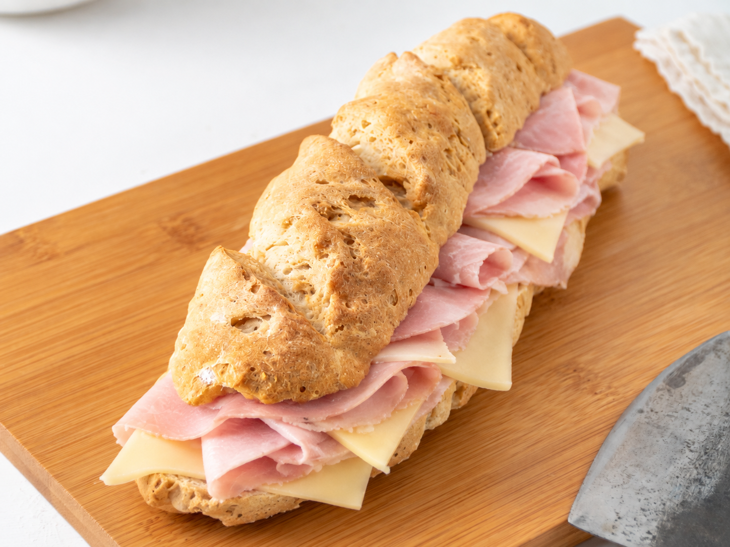 SANDWICH GOURMET JAMÓN Y QUESO