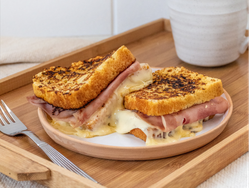 SANDWICH GOURMET JAMÓN Y QUESO