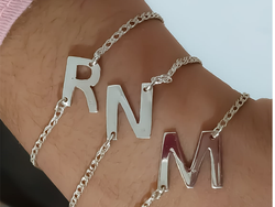 Pulsera inicial (pulls22)