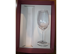 CAJA CON UNA COPA CRISTAL SAN CARLOS