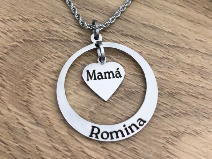 DIJE ARGOLLA CIRCULAR CON CORAZON “MAMA”