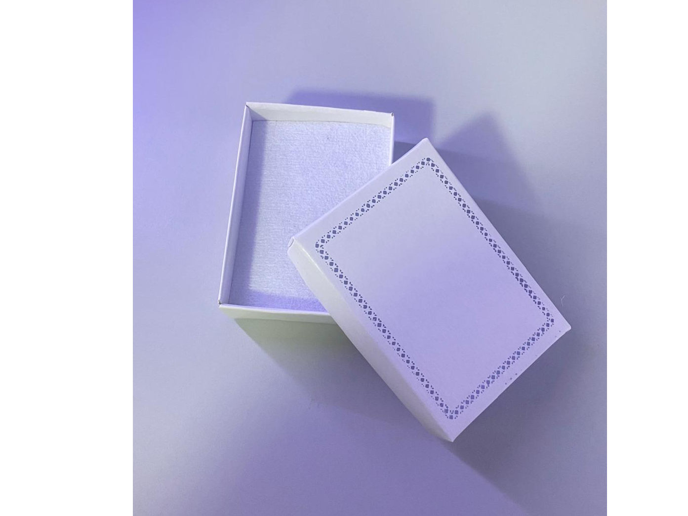 CAJA CADENA Y MEDALLA
