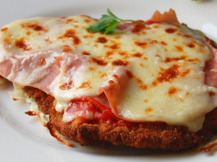 MILANESA A LA NAPOLITANA PARA COMPARTIR