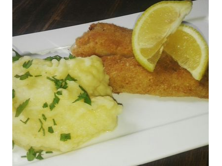FILET DE MERLUZA CON PURE O FRITAS