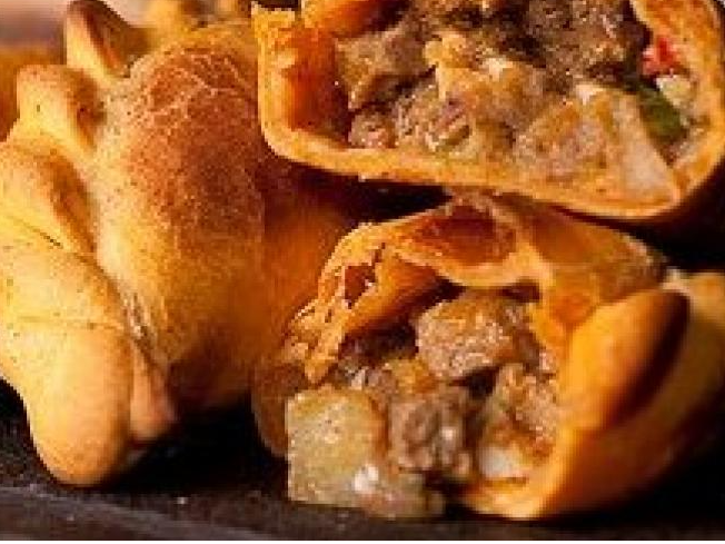 EMPANADA CORTADA A CUCHILLO