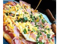 PIZZA PAPAS CON CHEDDAR