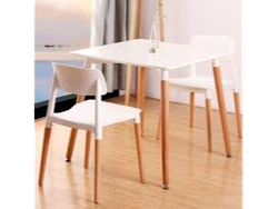 MESA EAMES 0.70 X 0.70 Y 2 SILLAS MILAN