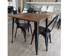 MESA TOLIX 0.80 X 0.80 CON TAPA DE MADERA Y 2 SILLAS TOLIX