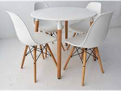 MESA REDONDA EAMES 0.90 Y 4 SILLAS EAMES