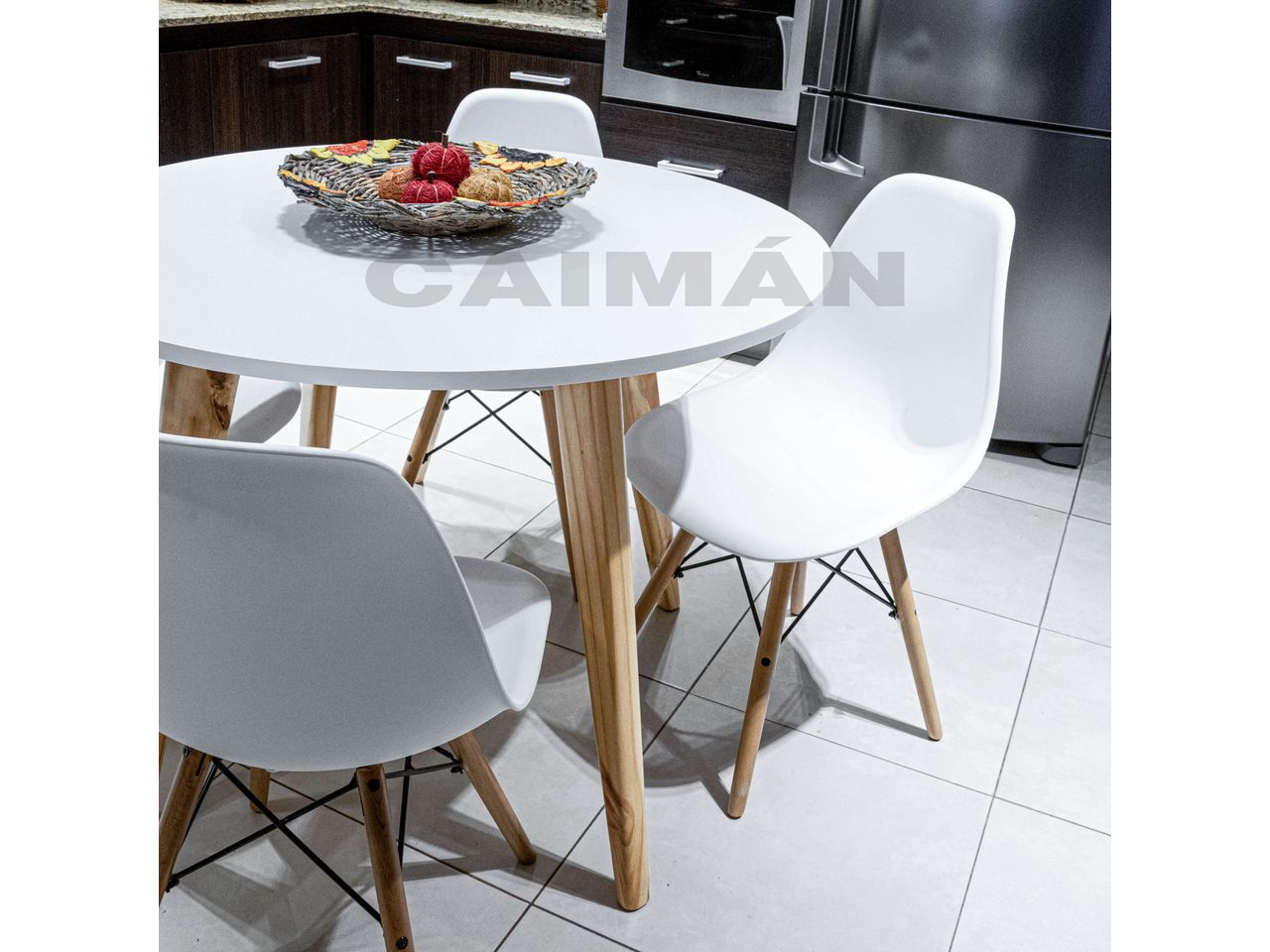 LOLA REDONDA DE 100 BLANCAS Y NEGRAS