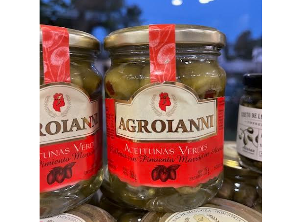 Aceitunas verdes rellenas con morron