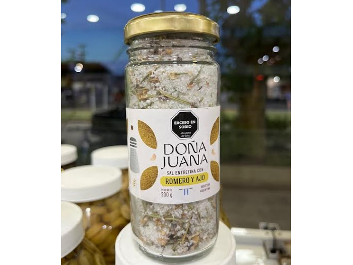 Sal entrefina con Romero y ajo