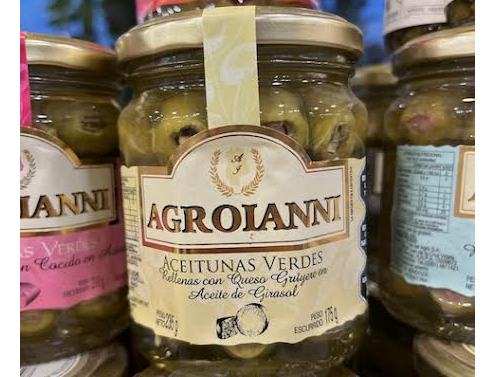 Aceitunas verdes rellenas con queso gruyere