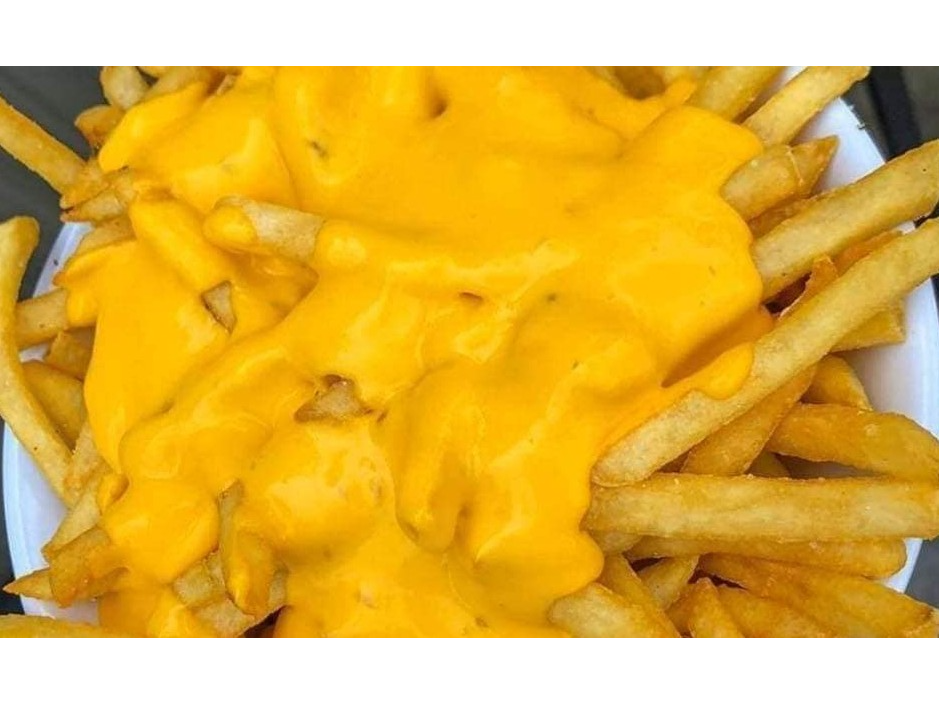 Papas fritas con queso cheddar xxl