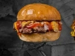 2 BURGUERS SIMPLES + PAPAS