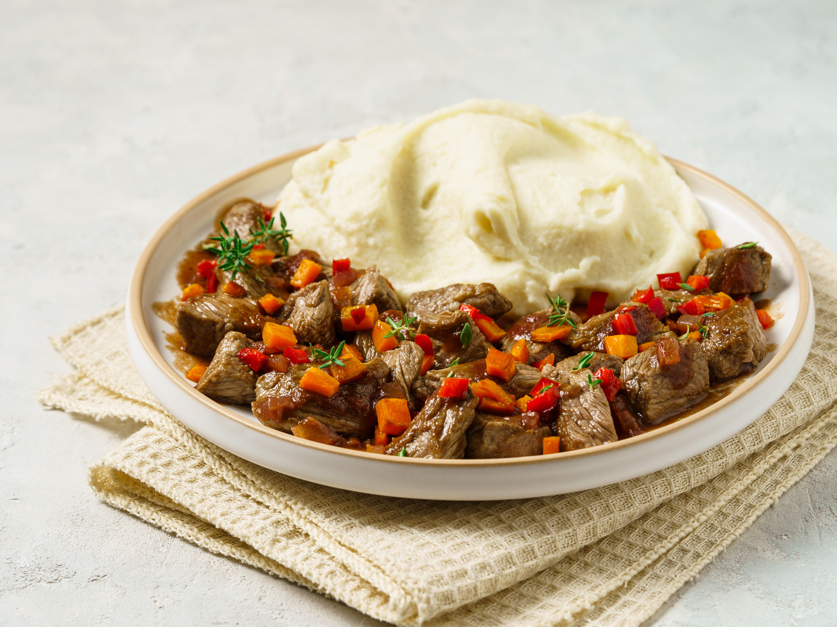 Carne Braseada c/ cremoso de papas