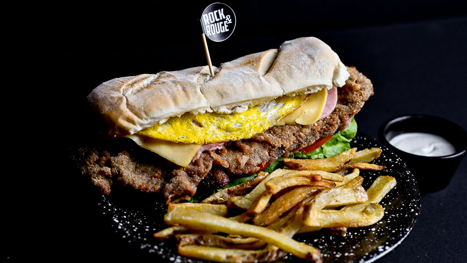 Sándwiches 20% OFF en EFECTIVO/TRANSFERENCIA.