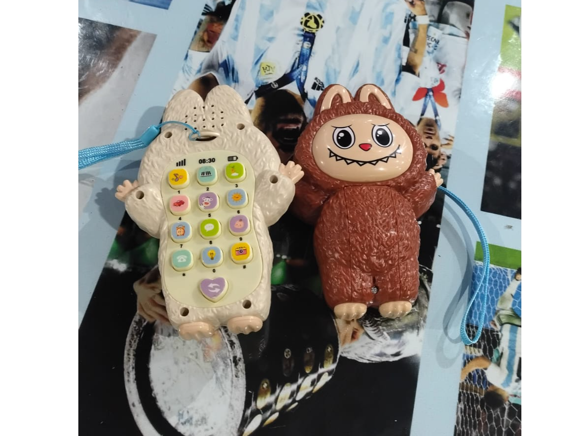 CAJITA FELIZ  LABUBU CELULAR