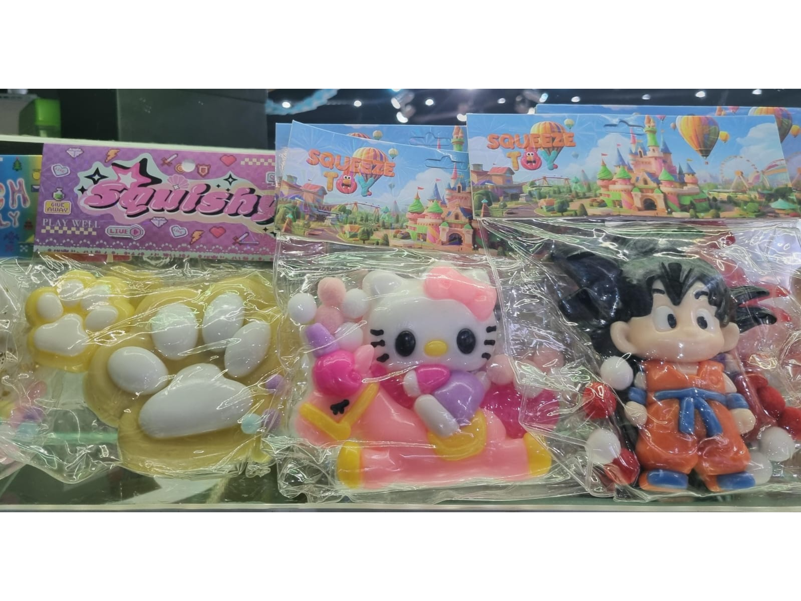 CAJITA FELIZ  SQUISHYGIGANTE