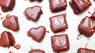 DELICIAS BAÑADAS CON CHOCOLATE