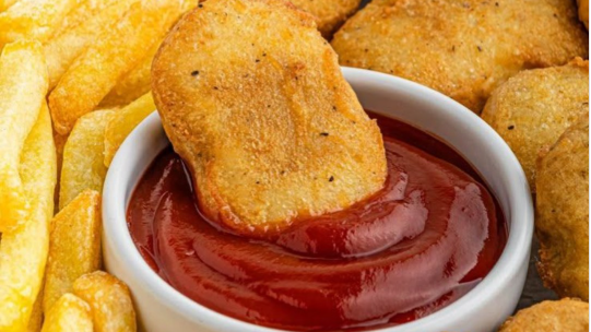 PAPAS Y NUGGETS