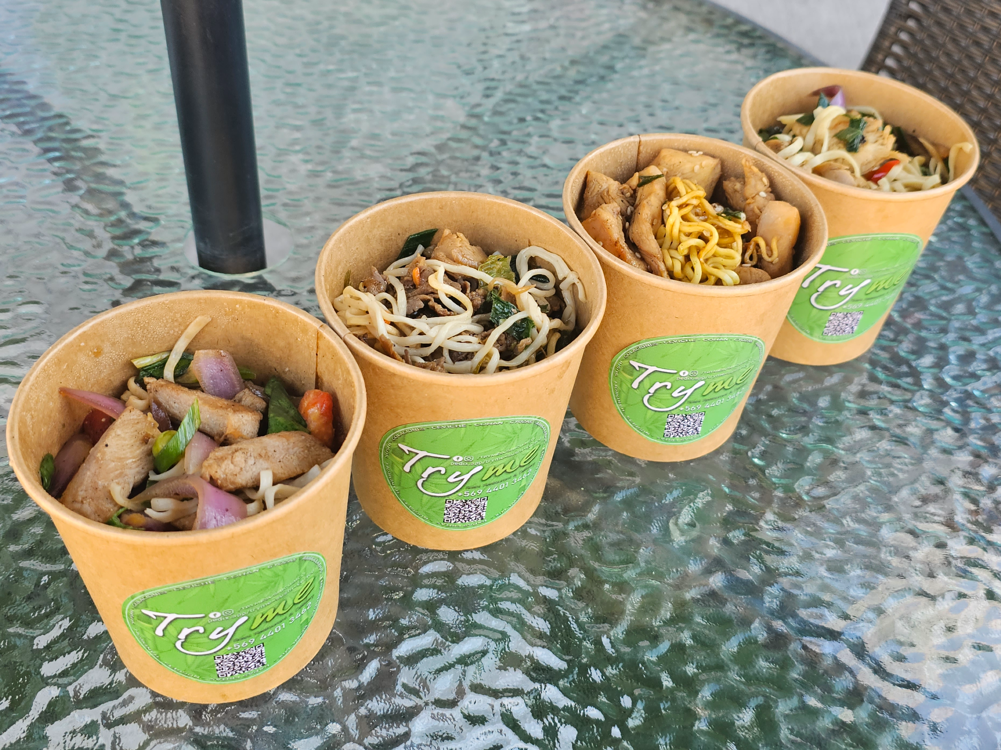 Noodles sabor a pollo picante con proteína