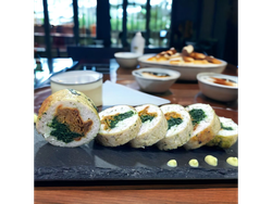 Pechuha de Ave Primavera (Pollo relleno con Espinaca)