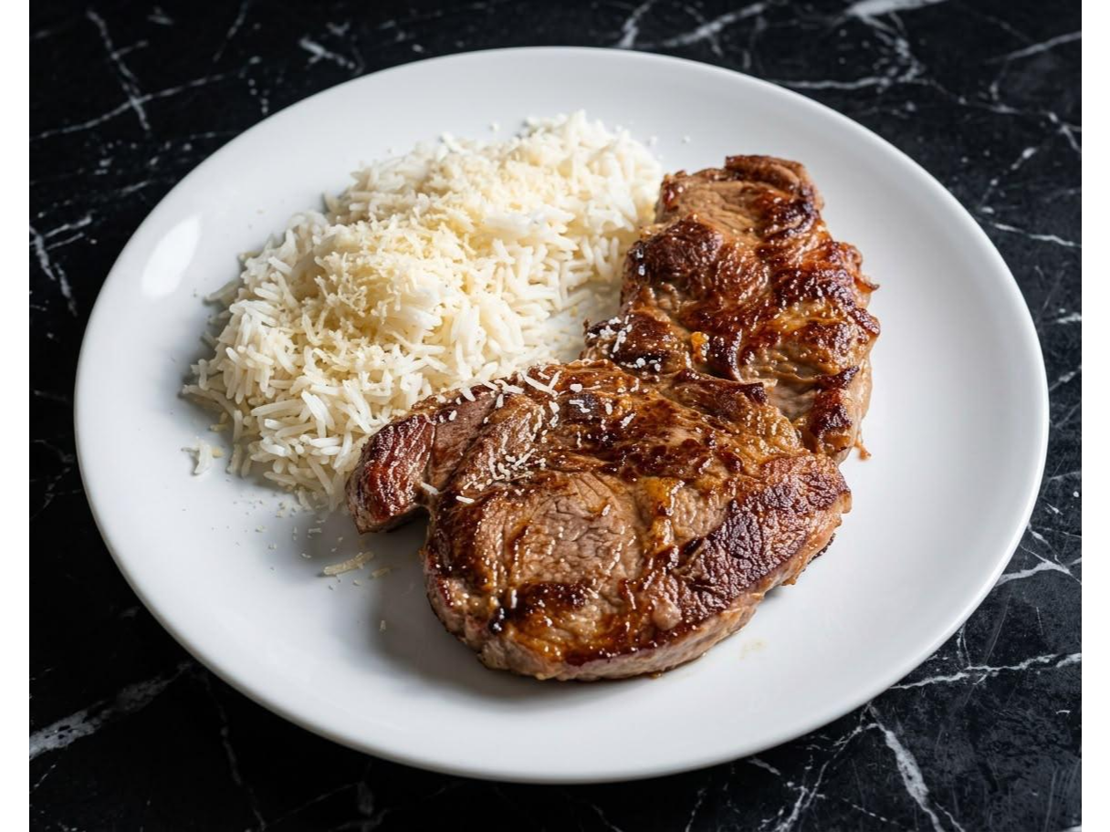 Bife de carne con acompañamiento de Eulalia Viandas