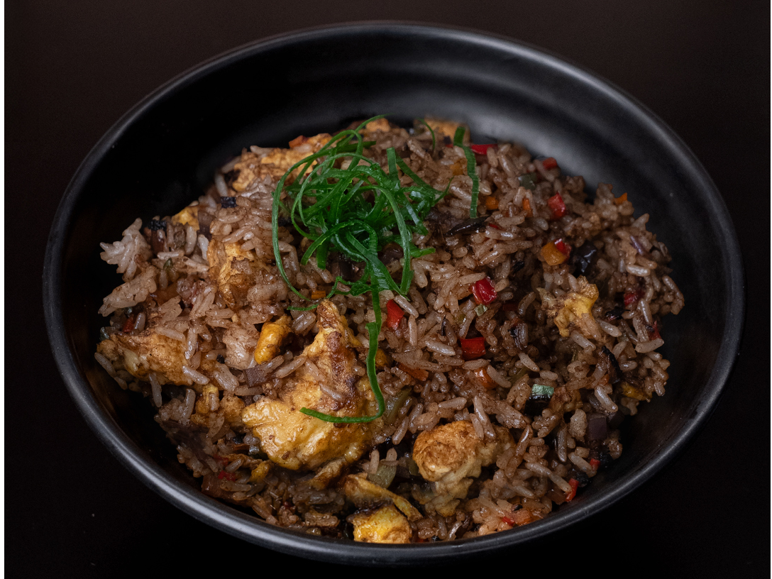 Yakimeshi con vegetales