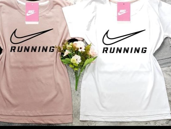 Remeras Nike Running talle 2